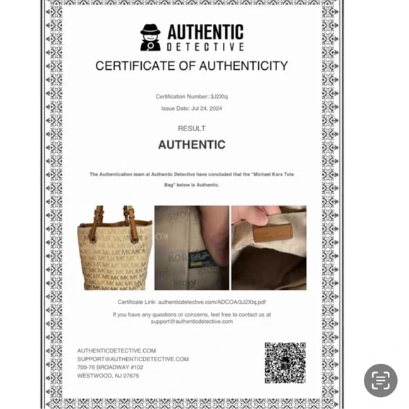 Michael Kors Jet Set Tote - Picture 3 of 11